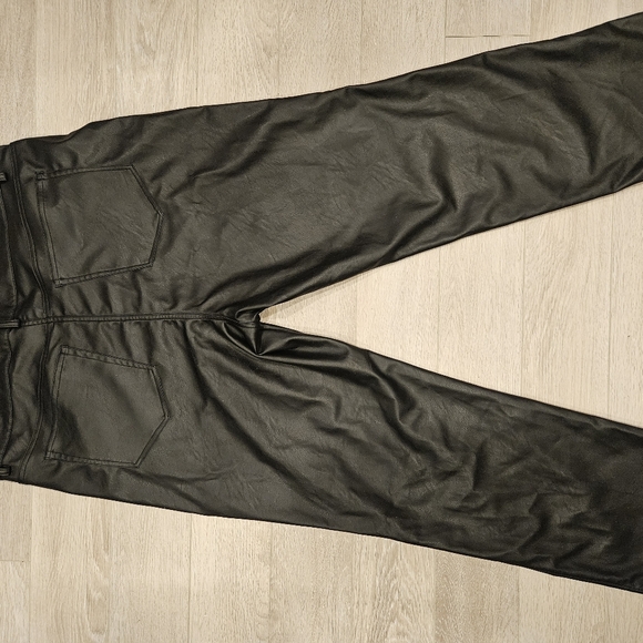 Black faux leather h&m pants - Picture 4 of 5